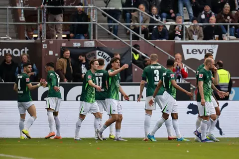 الدوري الألماني.. فولفسبورج يهرب من الهبوط مؤقتا بفوز كبير أمام سانت باولي